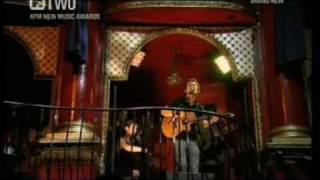 Frank Turner - Worse Things Happen At Sea (Live @ MTV2 2008)