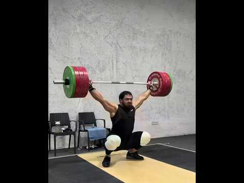 Akbar Djuraev (110) 190 kg snatch double