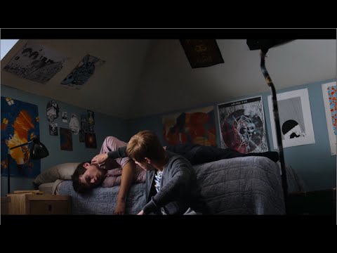 Alex saves Justin from overdosing || 13 Reasons Why 2x08