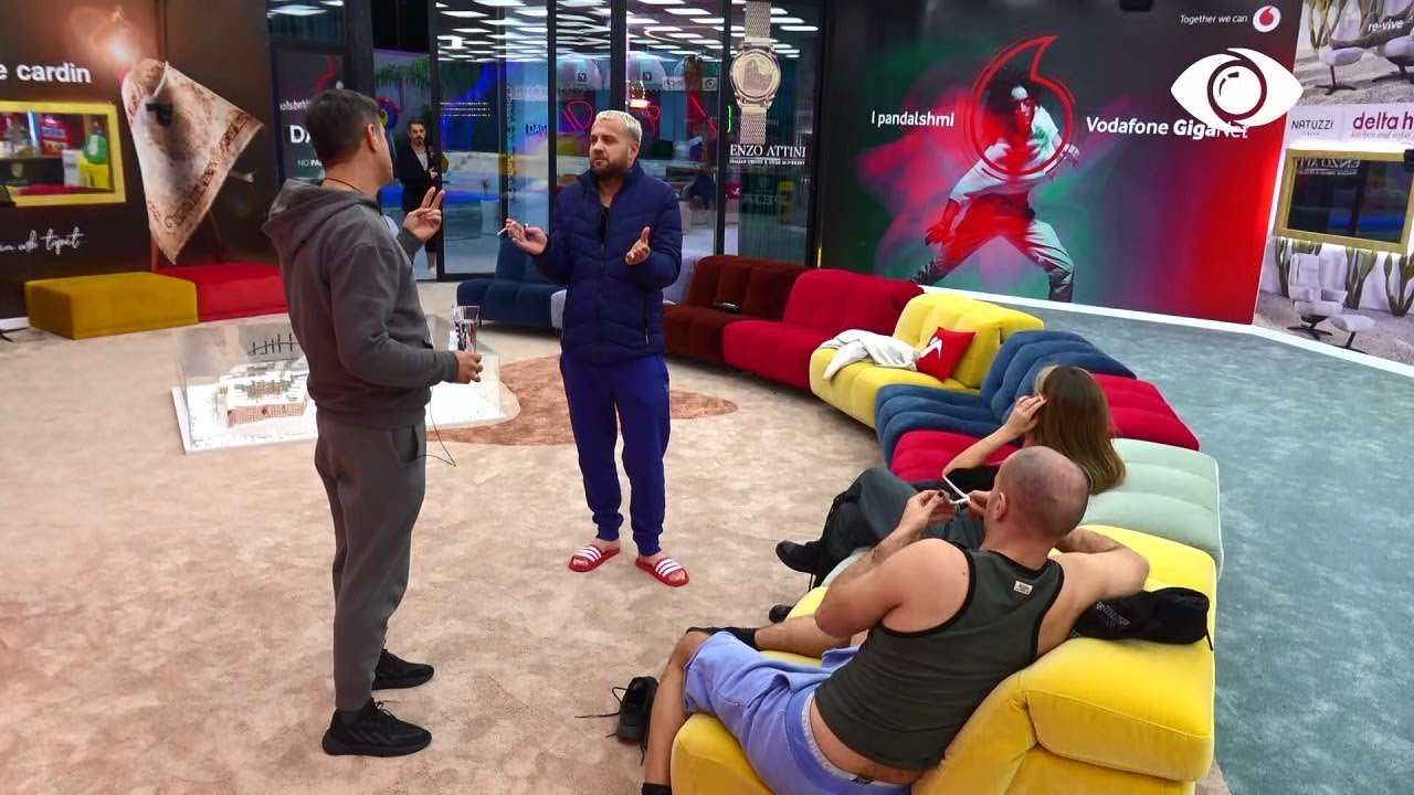 Ndahet prasi në shumë pjesë/ Luizi diskuton me Armaldon