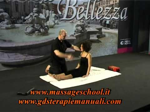 Massaggio Thai- Gaetano De Simone- Massage School.avi