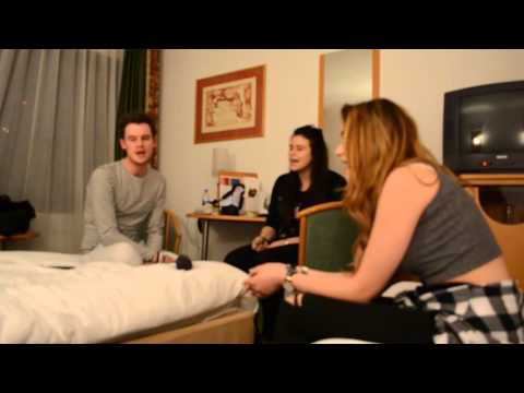 Sylwia Przybysz ft. Olga Przybysz & David Bulley - Turn the Page