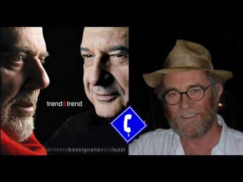 Ernesto Bassignano e Ezio Luzzi al telefono con Francesco De Gregori.
