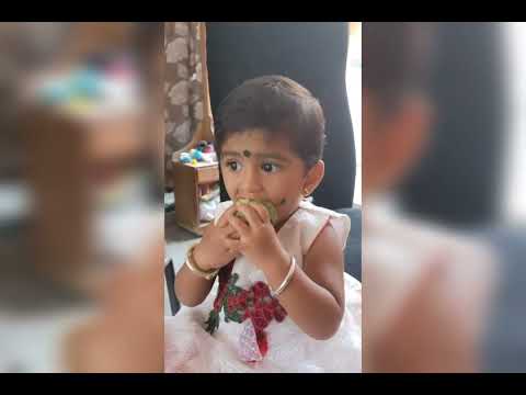 Give fruits to babies like this#baby #fruit #eating #fruits