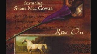 2 Maeves' March 2001 Single 2001