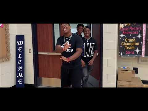 WHO WE SMOKE w/ KP, Tr3dagoat, Young Boxie [REMIX] [RIVALS!!!]