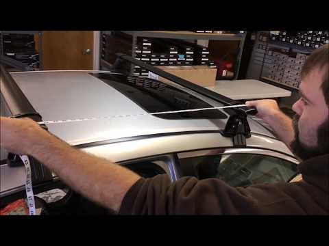 Yakima Honda Accord 4 Door BaseLine Car Roof Rack with Steel CoreBars, BaseClips