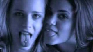 Thirteen soundtrack - [(So i&#39;ll sit here) Waiting - The Like]