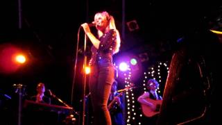 Duffy - Endlessly (with Intro) HD 11/01/10 Hollywood The Roxy