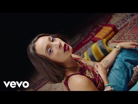 Carla De Coignac - Les filles (Clip Officiel)