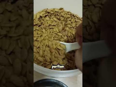 Purr-fect Cat Feeding Guide 🐱🍽️✨