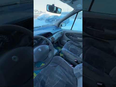 фото renault scenic 0