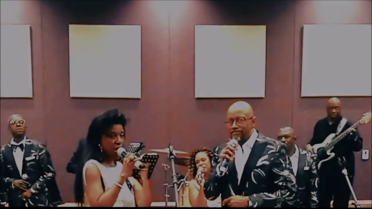 Promotional video thumbnail 2 for Lola Batiste