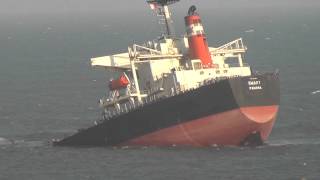 Ship stranded in Richards Bay (Day after accident)