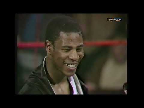 Andy Straughn v Tom Collins Boxing