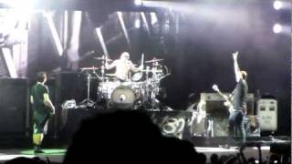 Blink 182 - "Fuck a Dog" live at Cruzan on September 23rd, 2011