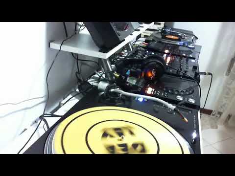 LucaEsse DJ. - Vinyl Mix House Session