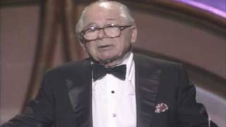 Billy Wilder receiving the Irving G. Thalberg Award