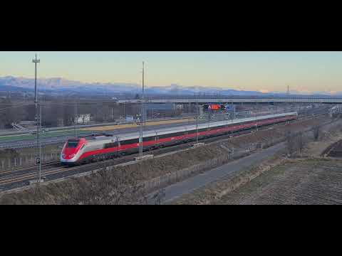 Frecciarossa 9702 da Venezia Santa Lucia in transito al PM Cigliano con 8 minuti di ritardo.