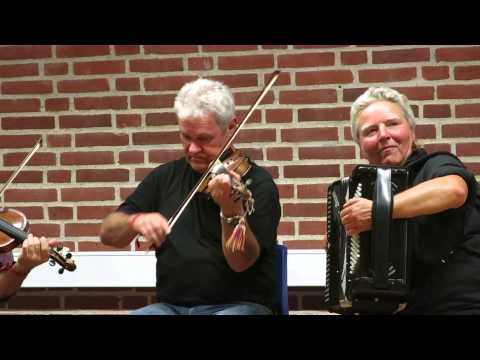 Læsøgruppen - Forkert vals nr. 33 e. Madvig Vilsen / Danish folkdancemusic