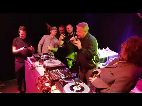 Jerry Dammers with Suggs at Monroes, Galway.