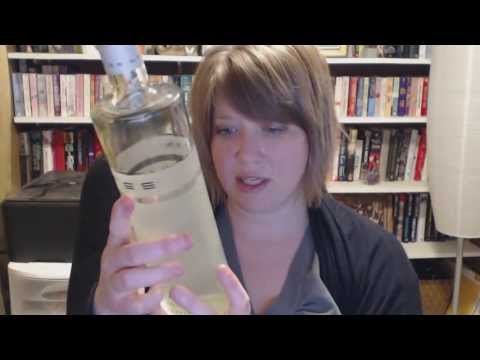 download lagu mp3 mp4 Bree White Wine, download lagu Bree White Wine gratis, unduh video klip Bree White Wine