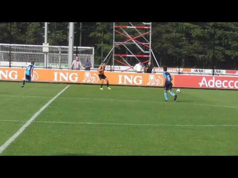 29 mei 2017 VV De Meern JO15-1 - FC Utrecht JO14-1 2-3 Aanval De Meern