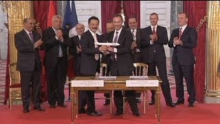 Airbus poaches Boeing customer Lion with huge order