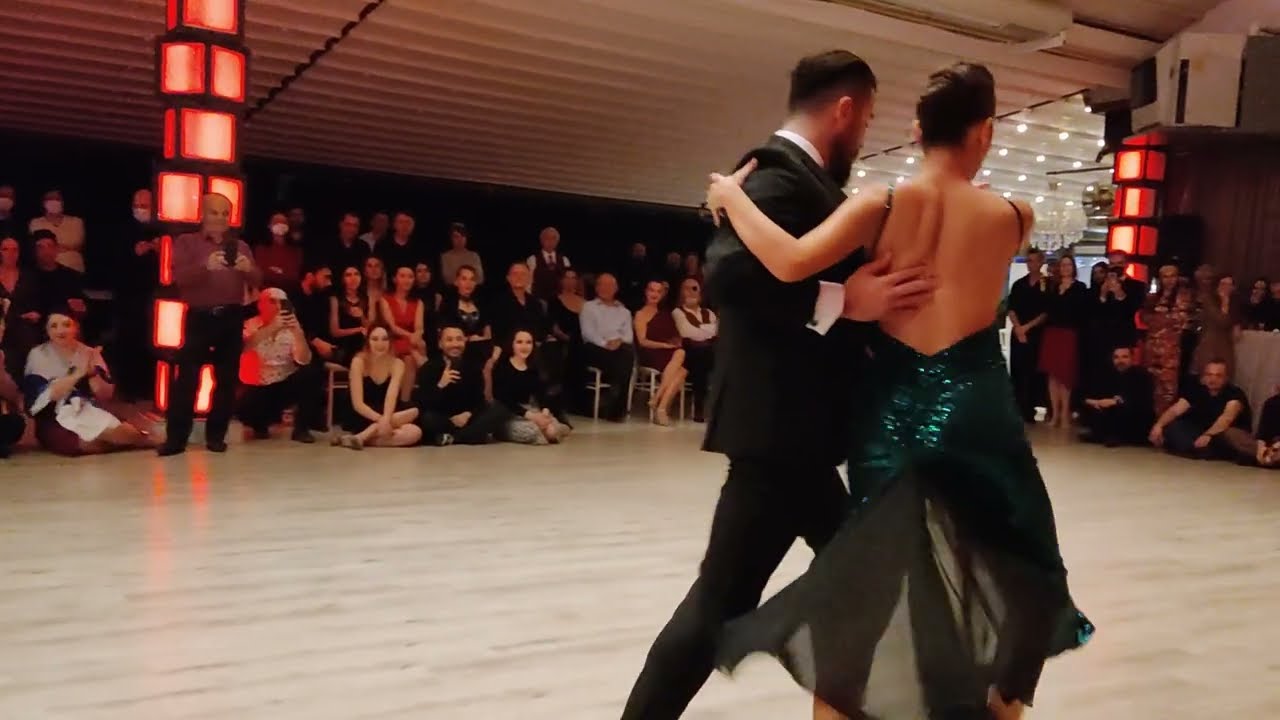 Video thumbnail for Ilgın Tetikcan & Ahmet Gezen. Zapatos Rotos - E Rodriguez, E Falcon  Estrella Tango Weekend
