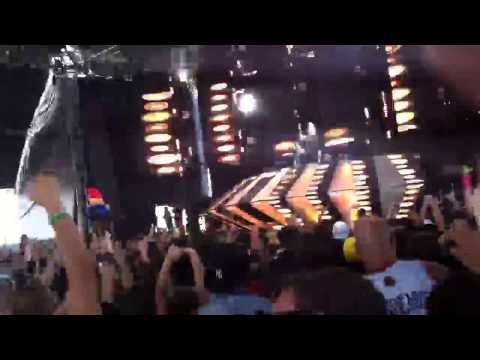 Afrojack hello vs knas ultra music festival 14