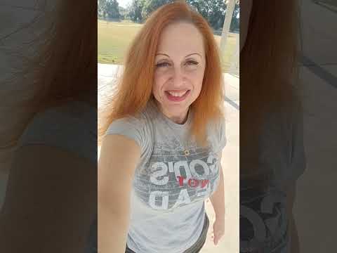 "Understanding Dogs." "Comprendre les chien." By Dog Trainer/Entraineuse de chien. Johara Gemma.