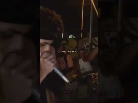 O teu pai q não tem braço😂                                     #batalhaderima #batalhadocoliseu