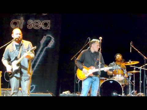TOTALLY EPIC GUITAR DUEL!!!! Joe Bonamassa, Josh Smith & Kirk Fletcher