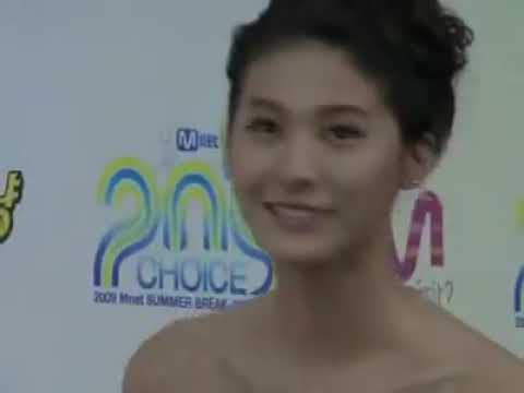 090828 - Hyori - Blue Carpet (Mnet 20's Choice)