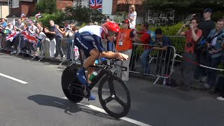 preview picture of video 'Olympic Time Trial Cycling (Filmed in HD roadside just outside Hampton Court)'