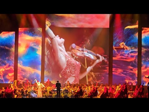 Violinist Rusanda Panfili STUNS Audience at Andrea Bocelli’s 30th Anniversary 💃🎻 | LIVE from Warsaw