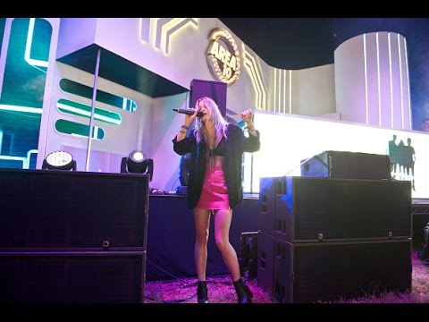 Pleasure State - Keeping My Eyes Closed Tonight (Live at We Are FSTVL 2015)