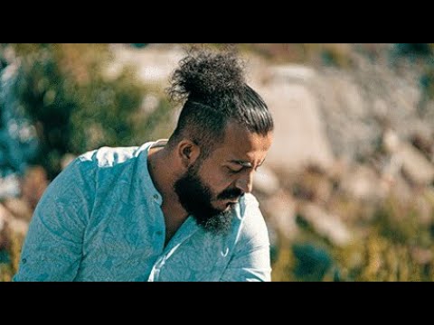 Velet Ft. Dilan Açelya - Sarıl Bana [8D Versiyon]