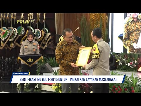 PENYERAHAN SERTIFIKAT ISO 9001 DARI DIRUT SUCOFINDO PADA KADIVHUMAS