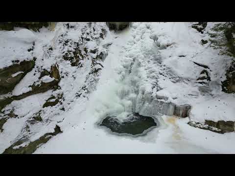 Casele Bisocii si Cascada Bisoca (Chișătoarea), Buzău - filmare aeriană #buzaulvazutdesus
