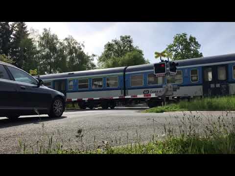 [4K] Železniční přejezd Bystřice pod Hostýnem