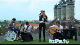 Jennifer Rostock - 3 Millionen Schatten unplugged (tape.tv)