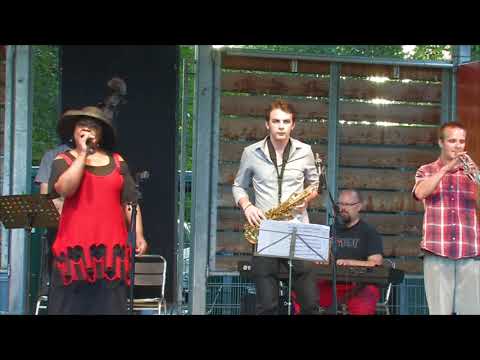 CEORA JAZZSEPTETT performs Summertime , featuring singer BETTY SEMPER