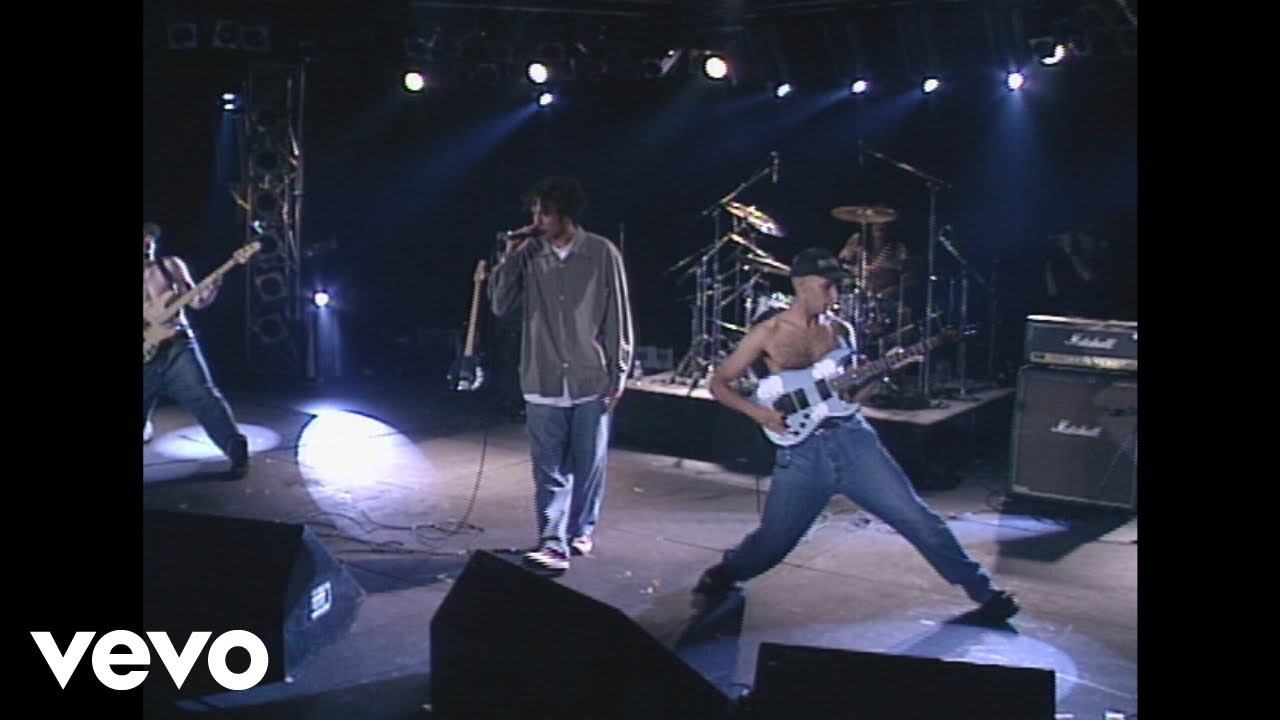 Rage Against The Machine - Bombtrack (Live Soundstage performance - 1992) - YouTube