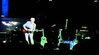 Elvis Costello-a slow drag with josephie.MPG