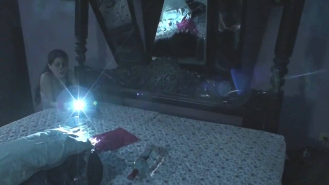 Ragini MMS Trailer Thumbnail