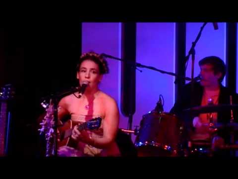 Kirsty Almeida - 'Sweet Ole Love' - Glee Club