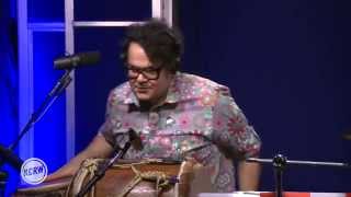 Mr. Pauer performing "Pronto Vamo A Llega" Live on KCRW