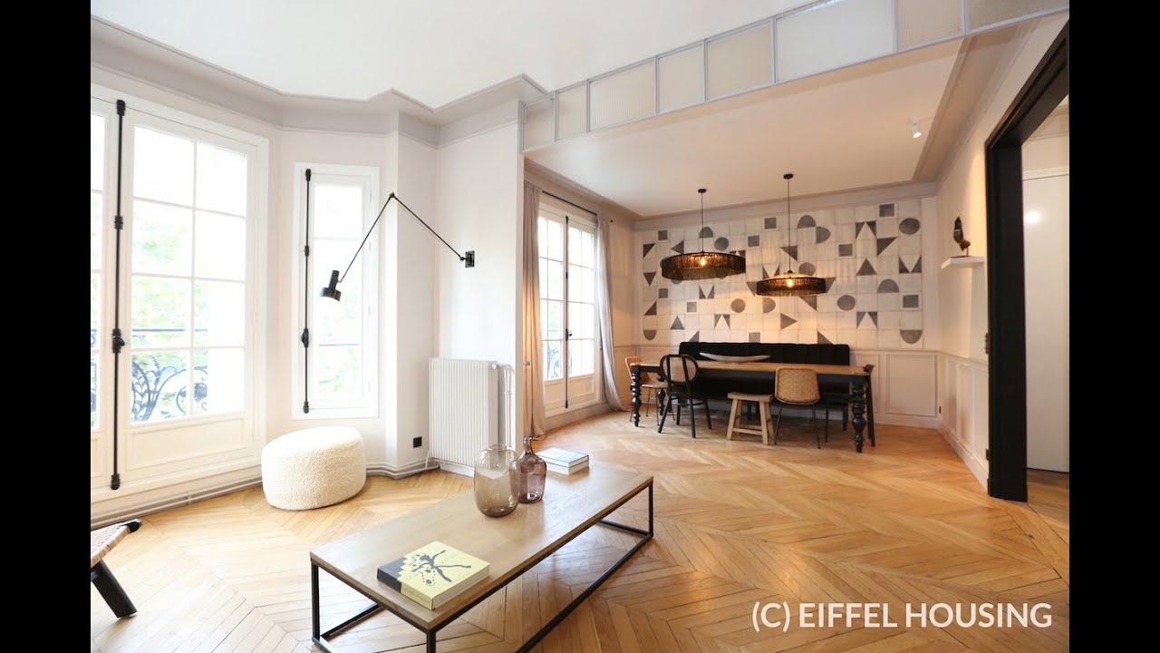 Watch video Avenue de la Bourdonnais - Paris 7 - 98 sqm - 3BR - furnished Avenue de la Bourdonnais - Paris 7 - 98 sqm - 3BR - furnished