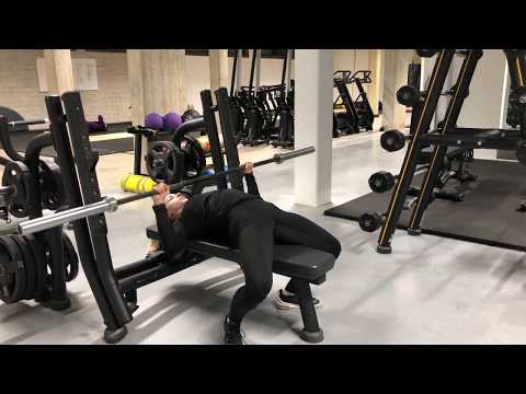 Powerlifting Bench Press - Menno Henselmans PT course